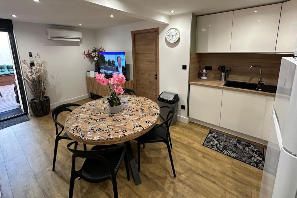 Le Briand Appartement 4Etoiles Nancy Thermal Cosy Avec Terrasse Wifi Kültér fotó