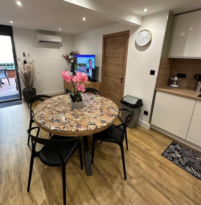 Le Briand Appartement 4Etoiles Nancy Thermal Cosy Avec Terrasse Wifi Kültér fotó
